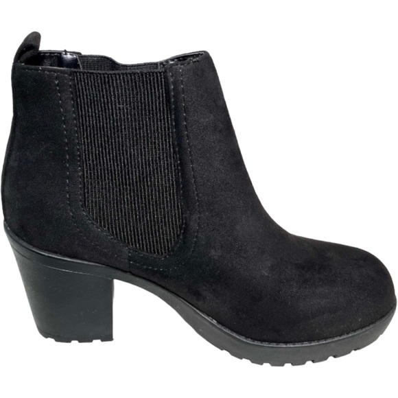 SODA Black Suede Booties - Picture 3 of 6